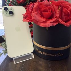 iPhone 15 Plus Unlocked 128GB - Green