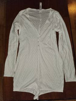 Victoria secret sleep romper size Small