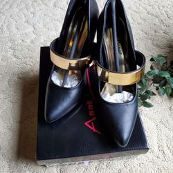 Anne Michelle momentum pump (sz 7.5) BNWB