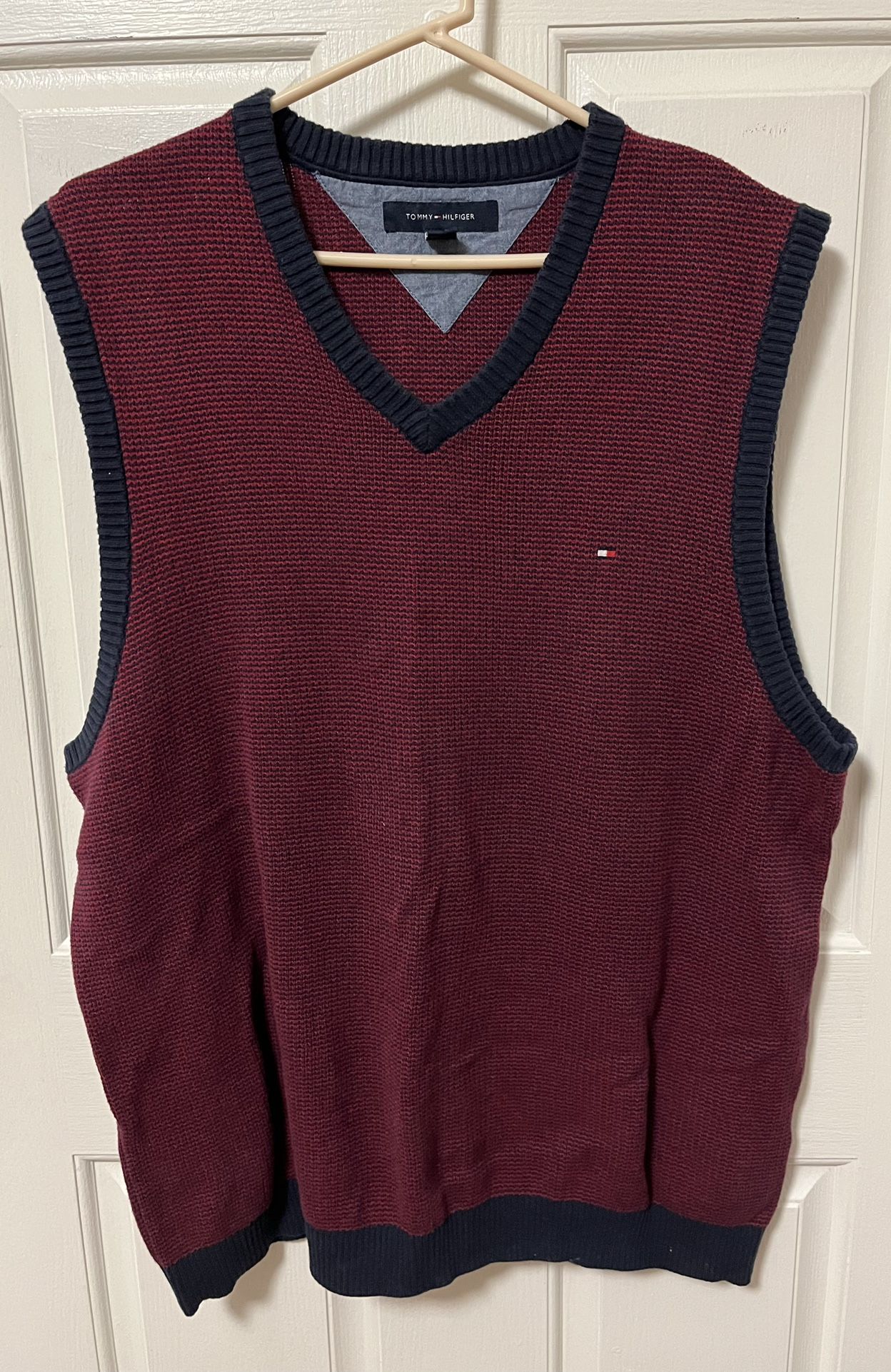 Men’s XL Tommy Hilfiger Sweater Vest 