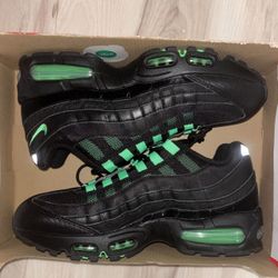 Nike Air Max 95 Og Black Green Shock Size 9 