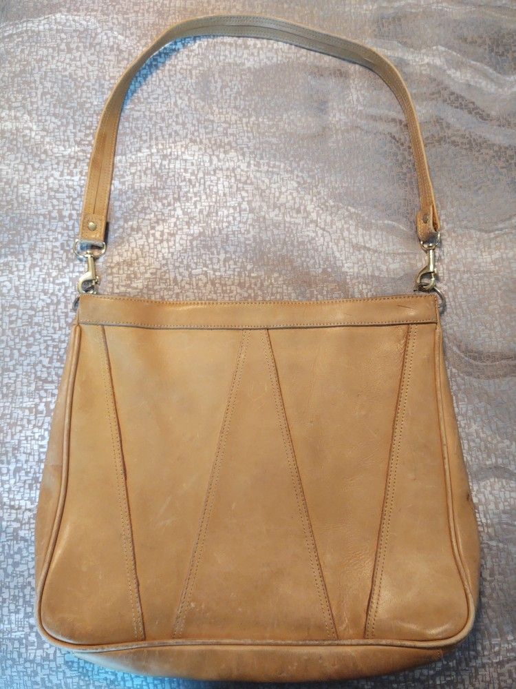 ***TANO LEATHER HANDBAG***