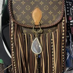 Unisex Strapped Vest LV Louis Vuitton for Sale in Long Beach, CA - OfferUp