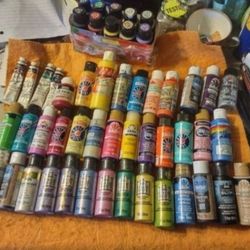 51 Acrylic Paints Most New Will Not Separate