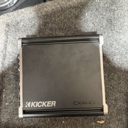 Kicker 400w Amp