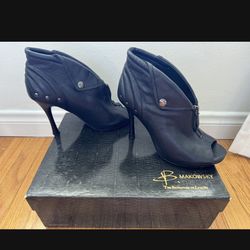 Booties  B. Makowsky Size 7