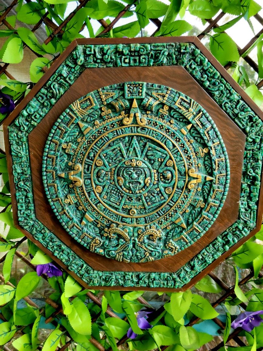 Vintage El Arte Azteca Mayan/Aztec Mexican Wall Plaque 1960's 18"×18"