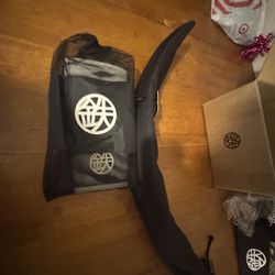 LEVER BELT AND KNEE SLEEVES