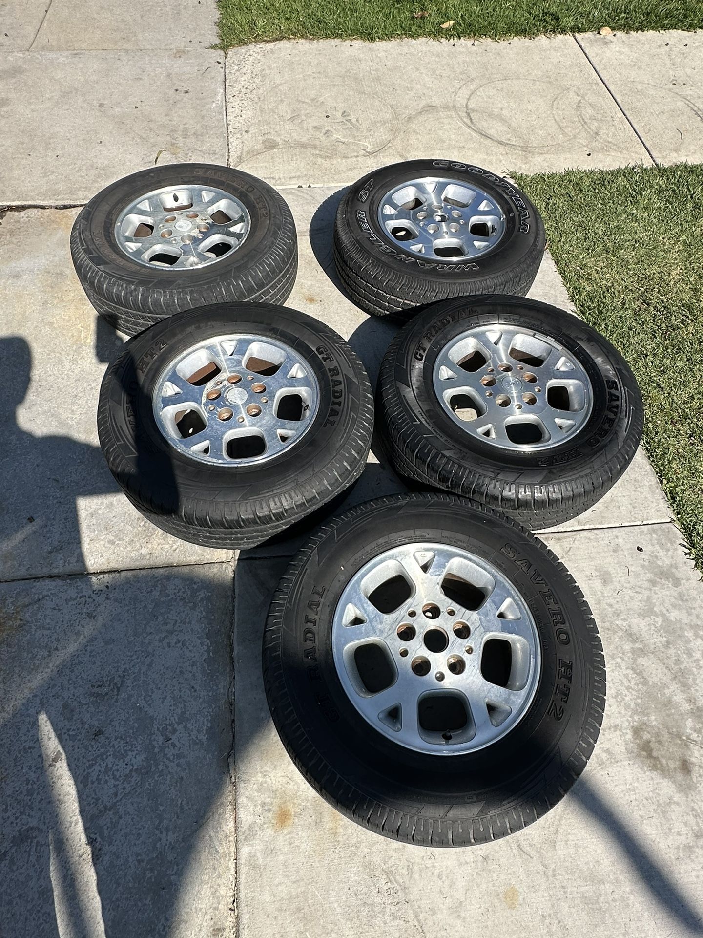 Jeep Cherokee Wrangler Wheels And Tires 245/70 R16