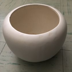 Vintage Floraline USA white pottery bowl/vase