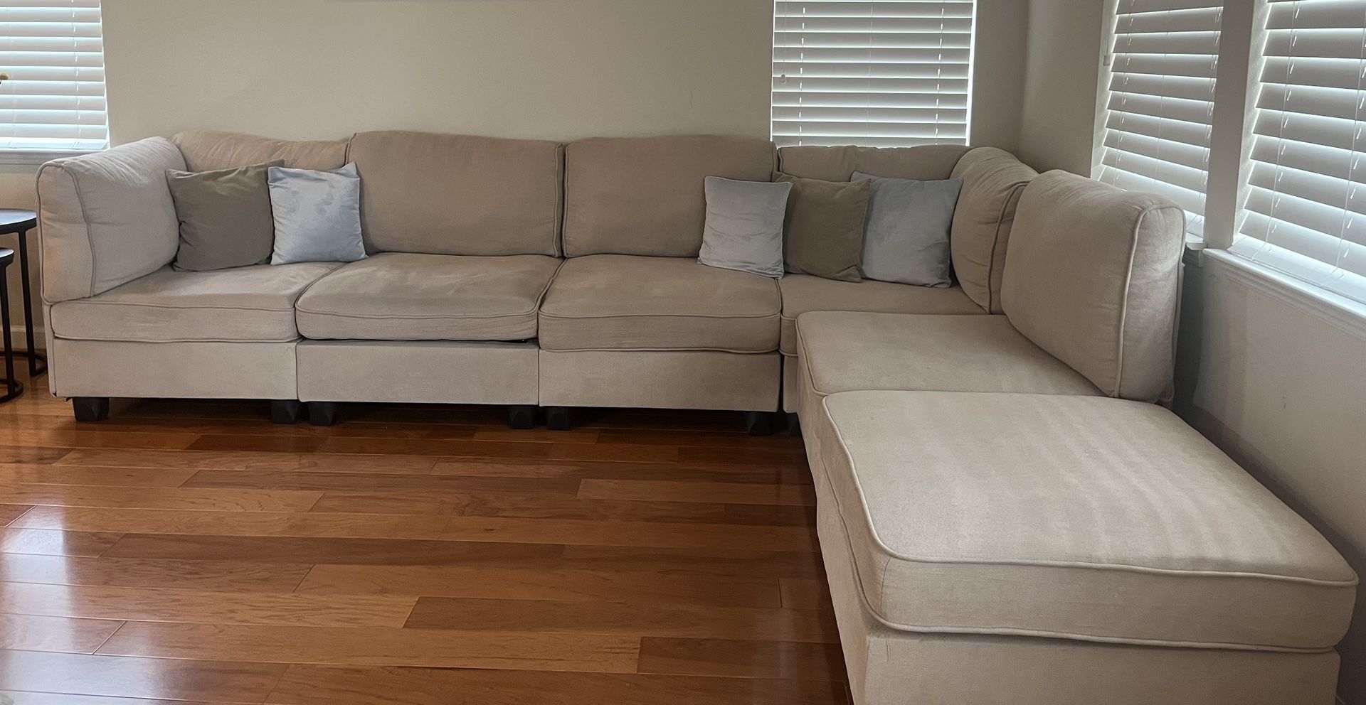 Light Beige Sectional Couch 
