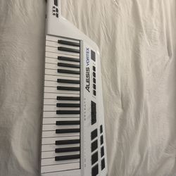 Alesis Vortex Keytar Midi Controller Mk 1