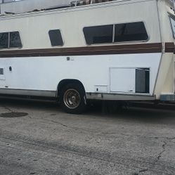 Dodge Sportsman 30 Feet Rv 