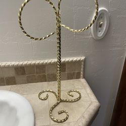 Twisted Gold Towel Stand 