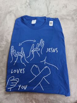 Jesus Loves You Sign Language Shirt - New. Size - M