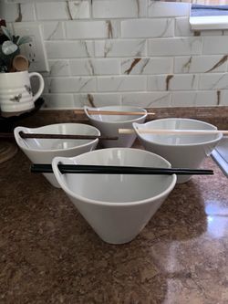 Chinese 4 White Bowls