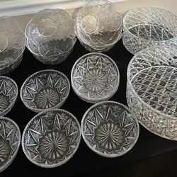 #15 PIECES HEAVY ACRYLIC/PLASTIC SERVING BOWLS