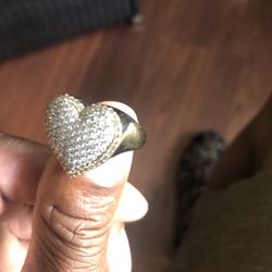 10 K Gold Diamond heart ring 