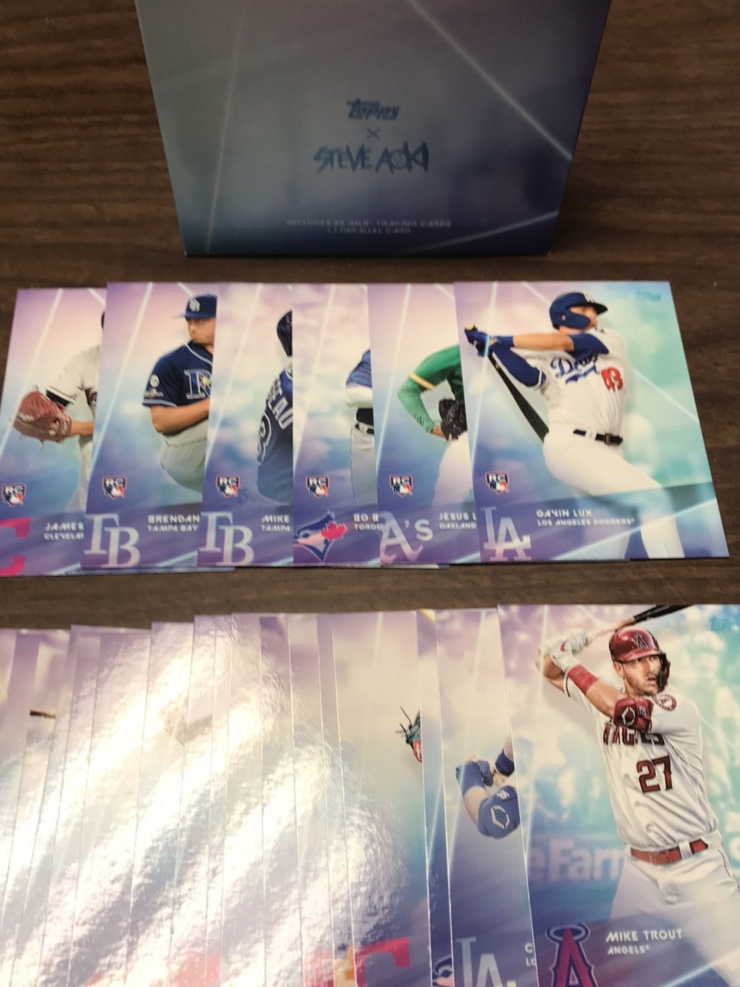 2020 Topps X Steve Aoki Wave 1-4 No Inserts Complete Base Set of (1-100) Card Plus Plastic Card Holder Stars Mike Trout Mookie Betts Juan Soto Ronald