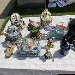 Snow Globes 