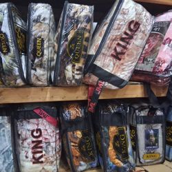 Bed Comforters 