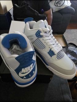 Jordan retron4 azul y blanco Nuevo