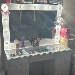 make vanity 