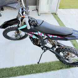 2025 HYPER BEE Blue / 14" Front / 12" Rear