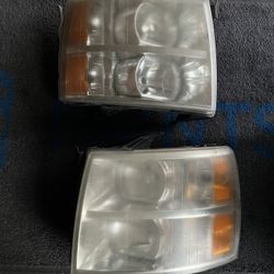 2007 Chevy Silverado Headlights 