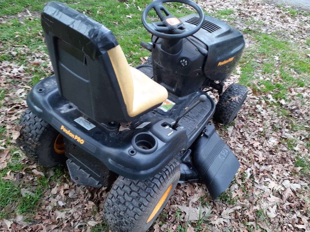POULAN PRO 42" riding mower ,ready to mow, delivery 30 for Sale in