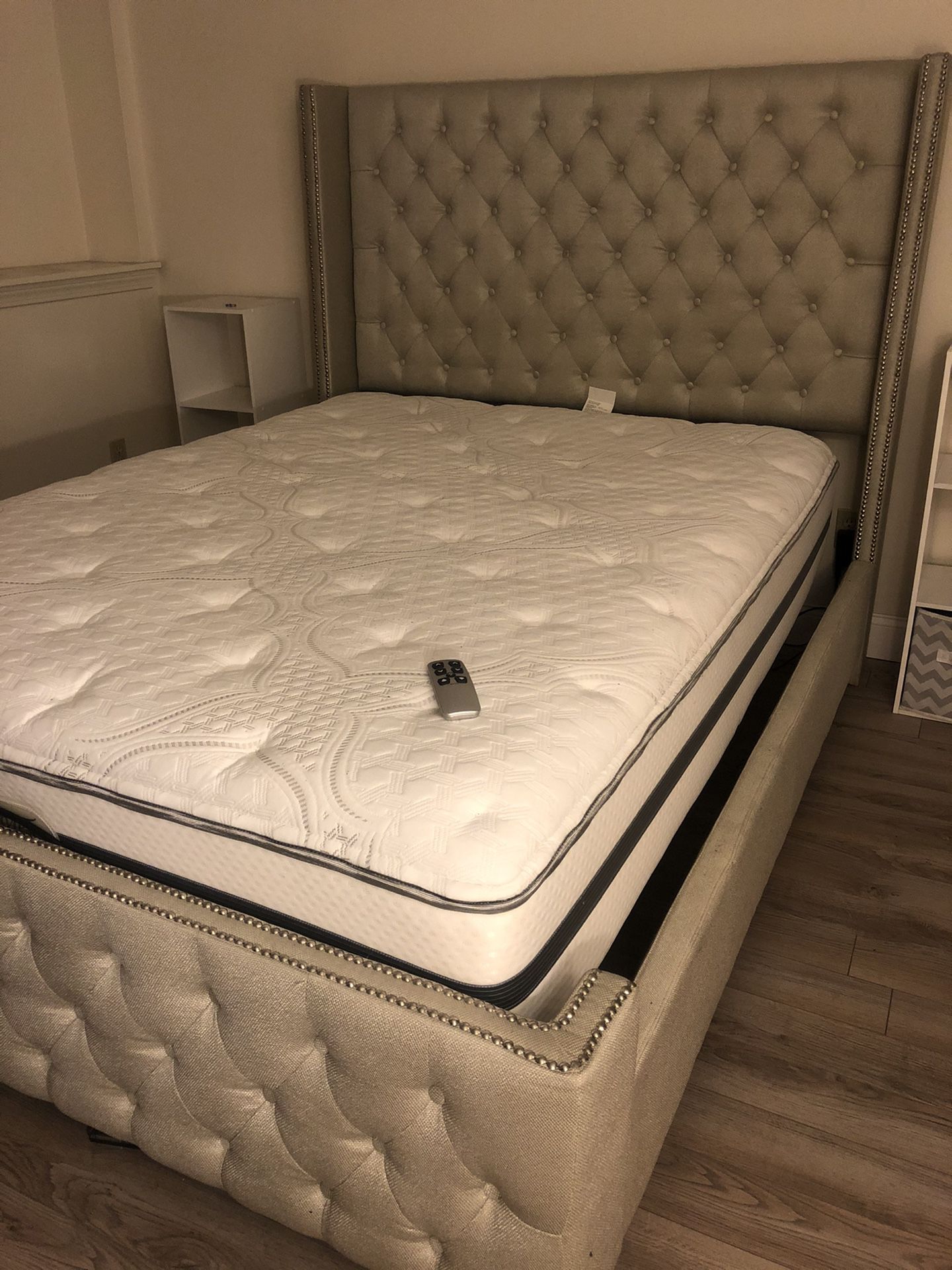 Queen Bed Frame including Queen Mattress AND Queen Adjustable Base w/ Remote (PICK UP ONLY) (PLEASE READ ENTIRE DESCRIPTION THOROUGHLY)