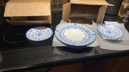 Corelle Dinner plates 32pc