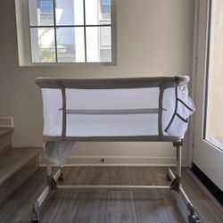 Baby bassinet 