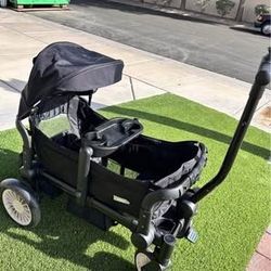 The Joey Wagon  In Field Trip Black