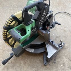 Hitachi Miter saw