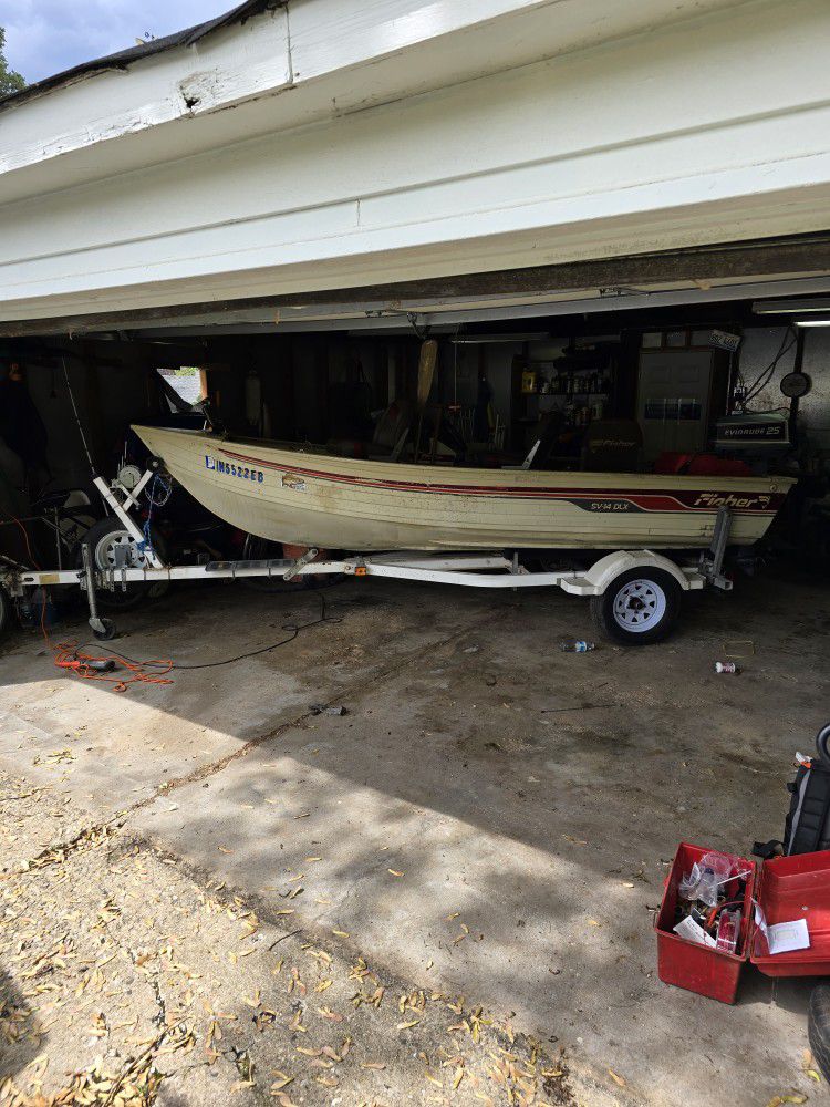 87 Fisher Boat