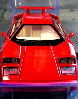 1:36 Red Ferrari F40 Diecast Model Car