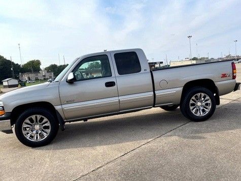 2000 Chevrolet Silverado 1500 LS