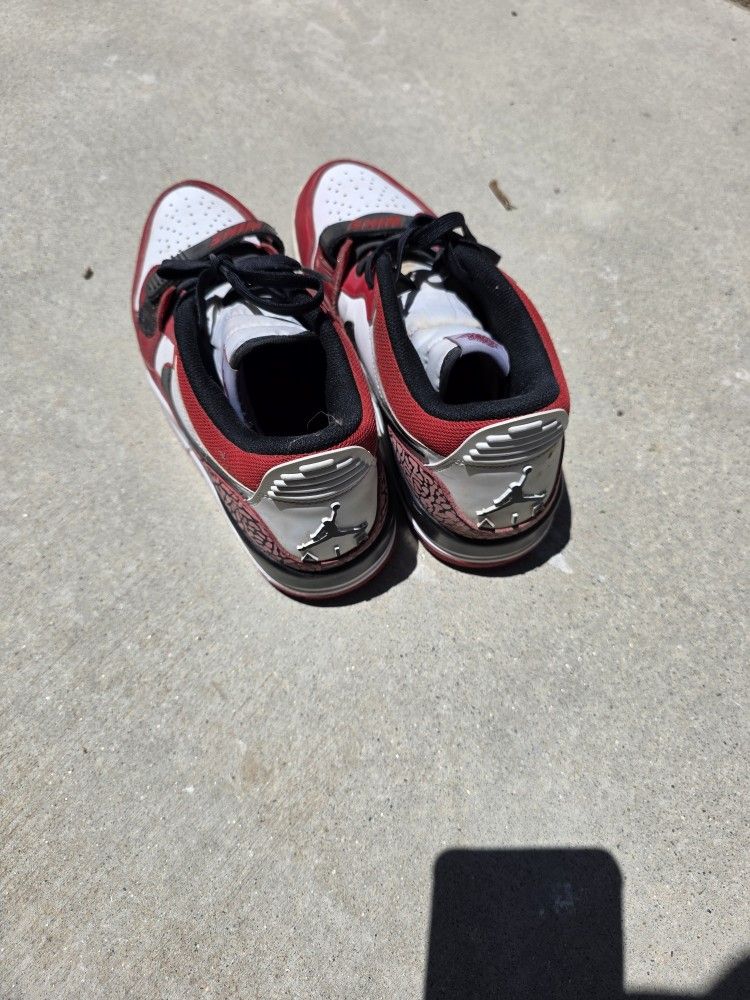 Shoes Jordans Size 9