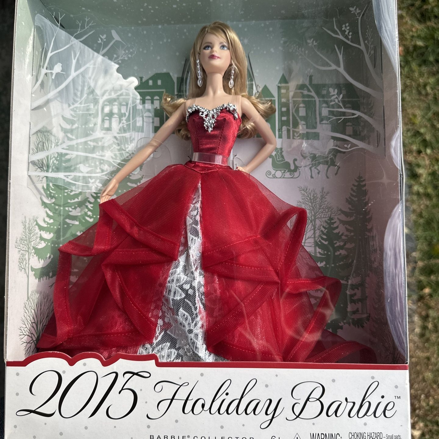 Barbie Collector 2015 Holiday Doll – Blonde, Festive Garnet Gown, Premium Gift Packaging - View #4