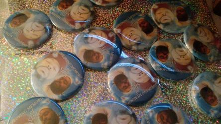 Buttons.. candles..flower vase ..pillows and more