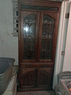 China Hatch With Over 100 Christal Cups