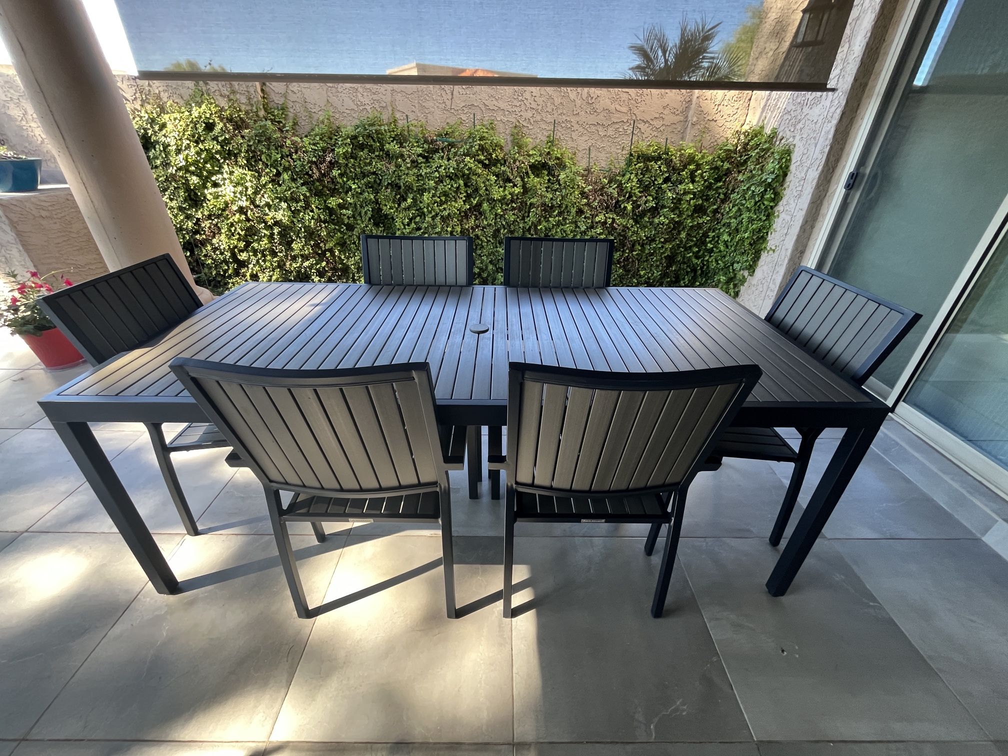 78in Crate & Barrel Outdoor Dining Table w 6 Chairs