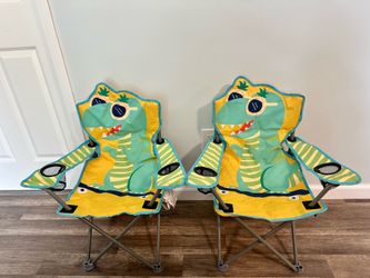 Kids collapsible chairs (2)