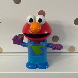 Sesame Street K'nex Elmo's Chilly Day Building Figure