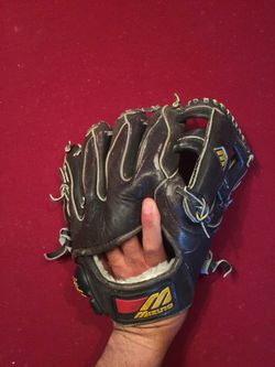Baseball glove