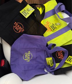 Trader Joe’s 2026 Halloween Trick-or-Treat Mini Canvas Tote Bags – Complete Set of 4
