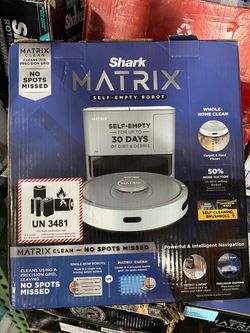 Shark Matrix Robot Vacuum, with 30-Day Self-Empty Base, Precision Home Mapping, Pet Friendly, Carpets & Hardfloors UR2350S