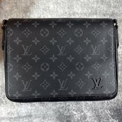 Lv Messager Bag