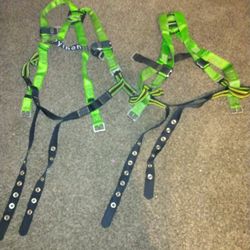 2 Safety Harnesses For 150